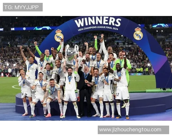 历史五十位足球明星的辉煌成就与传奇故事回顾 历史五十位足球明星的辉煌成就与传奇故事回顾