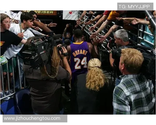 赛后分析:上海篮球队与深圳篮球队的耐力对决全景回顾 赛后分析:上海篮球队与深圳篮球队的耐力对决全景回顾