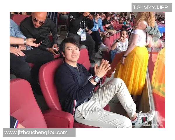 足球明星亲密对话揭秘训练生活与赛场背后的故事 足球明星亲密对话揭秘训练生活与赛场背后的故事